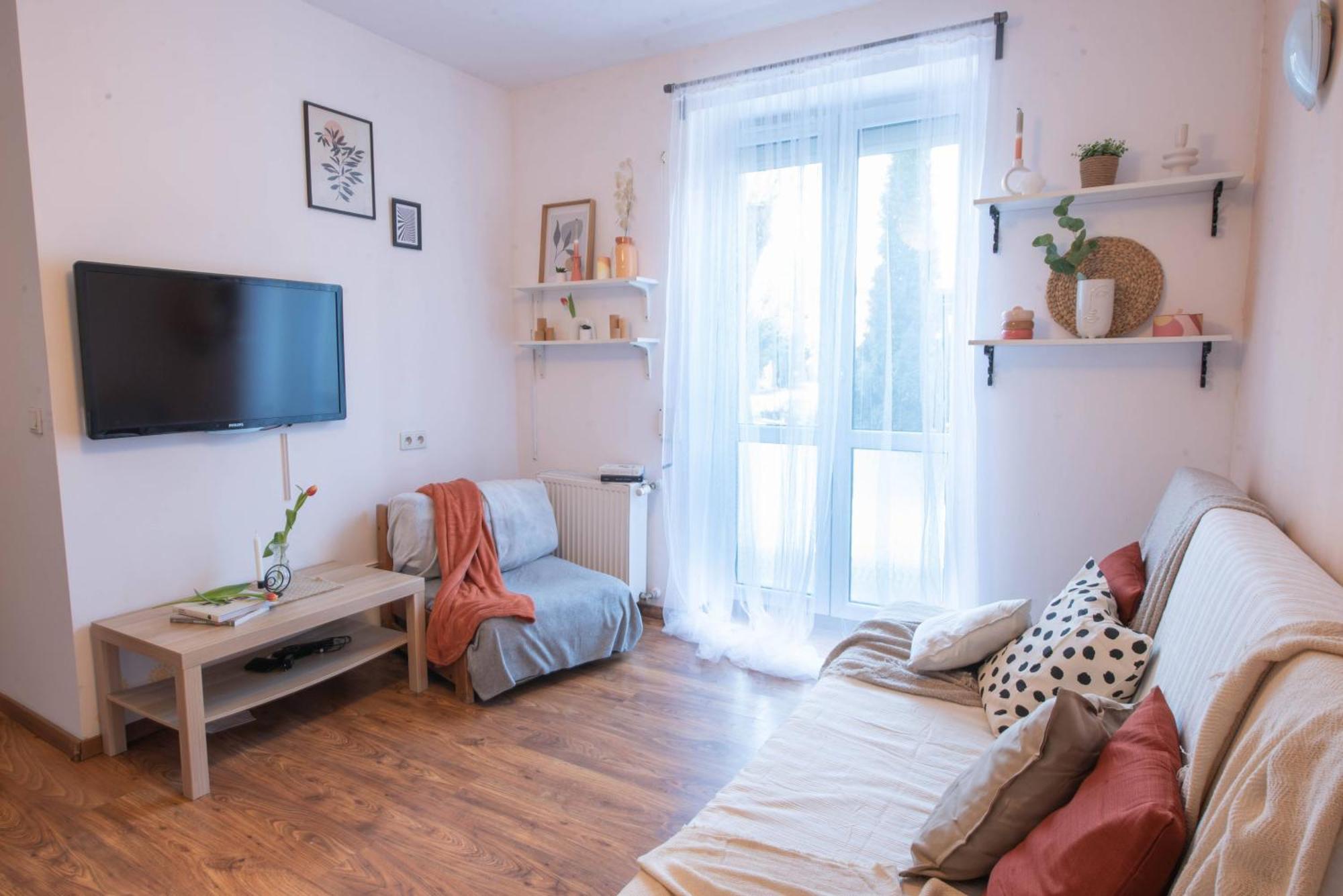 Home Studio Z Ogrodkiem Krasków Exteriör bild